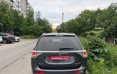 Mitsubishi Outlander III рестайлинг 3, 2013 год, 1 700 000 рублей, 1 фотография