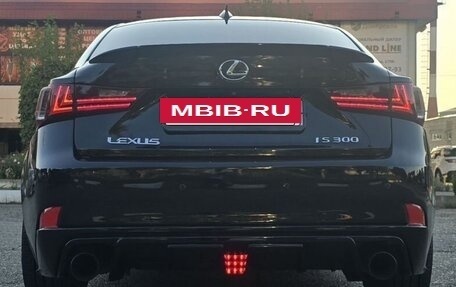 Lexus IS III, 2016 год, 2 600 000 рублей, 2 фотография