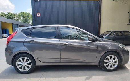 Hyundai Solaris II рестайлинг, 2012 год, 990 000 рублей, 9 фотография