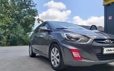 Hyundai Solaris II рестайлинг, 2012 год, 990 000 рублей, 11 фотография
