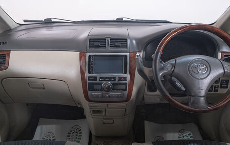 Toyota Ipsum II, 2002 год, 929 000 рублей, 9 фотография