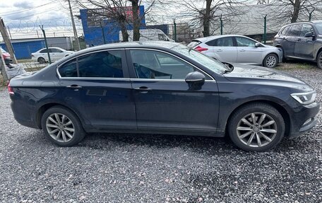 Volkswagen Passat B8 рестайлинг, 2019 год, 1 750 000 рублей, 4 фотография