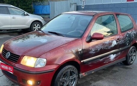 Volkswagen Polo III рестайлинг, 2001 год, 280 000 рублей, 1 фотография