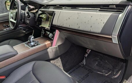 Land Rover Range Rover IV рестайлинг, 2022 год, 9 950 000 рублей, 9 фотография
