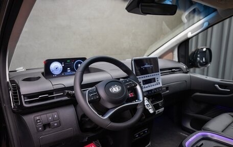 Hyundai Staria, 2025 год, 7 700 000 рублей, 9 фотография
