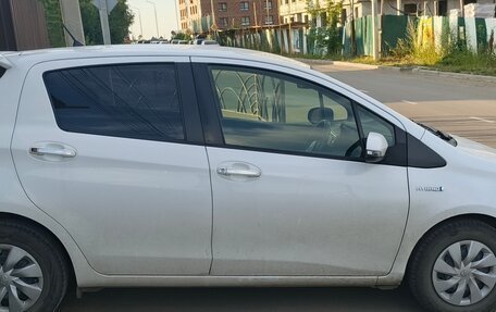 Toyota Vitz, 2017 год, 1 045 000 рублей, 3 фотография
