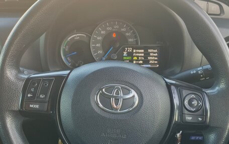 Toyota Vitz, 2017 год, 1 045 000 рублей, 6 фотография