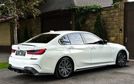 BMW 3 серия, 2021 год, 3 200 000 рублей, 3 фотография