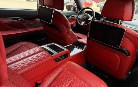 BMW 7 серия, 2019 год, 10 500 000 рублей, 6 фотография