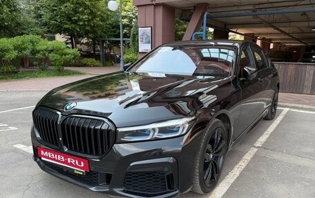 BMW 7 серия, 2019 год, 10 500 000 рублей, 2 фотография