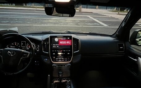 Toyota Land Cruiser 200, 2019 год, 7 500 000 рублей, 8 фотография