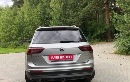 Volkswagen Tiguan II, 2017 год, 2 700 000 рублей, 8 фотография