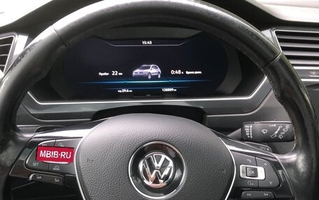 Volkswagen Tiguan II, 2017 год, 2 700 000 рублей, 11 фотография