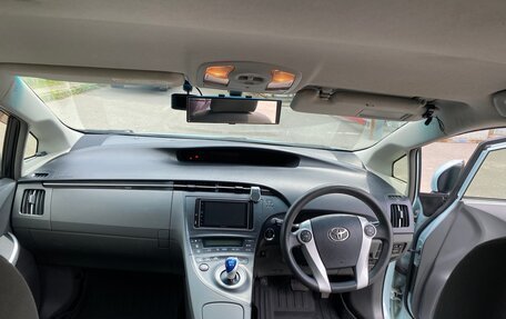 Toyota Prius, 2009 год, 1 250 000 рублей, 14 фотография