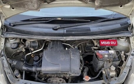Toyota Passo III, 2004 год, 415 000 рублей, 7 фотография