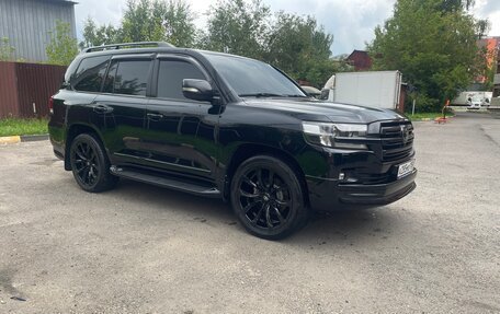 Toyota Land Cruiser 200, 2018 год, 7 950 000 рублей, 3 фотография