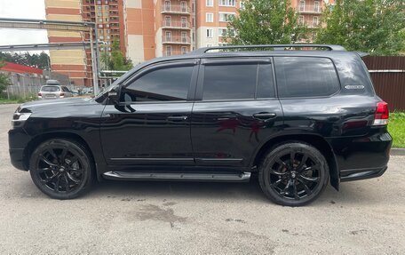 Toyota Land Cruiser 200, 2018 год, 7 950 000 рублей, 5 фотография