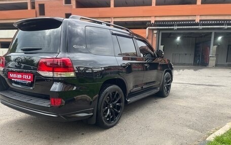 Toyota Land Cruiser 200, 2018 год, 7 950 000 рублей, 6 фотография