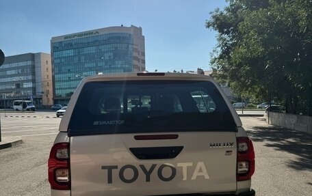 Toyota Hilux VIII, 2022 год, 6 049 000 рублей, 6 фотография