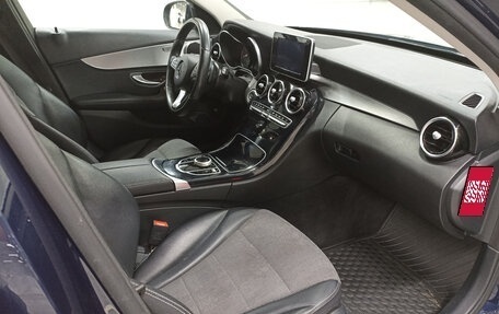 Mercedes-Benz C-Класс, 2017 год, 2 350 000 рублей, 15 фотография