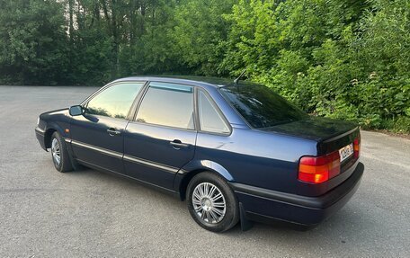 Volkswagen Passat B4, 1995 год, 248 000 рублей, 4 фотография