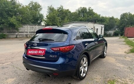 Infiniti FX II, 2013 год, 2 350 000 рублей, 3 фотография