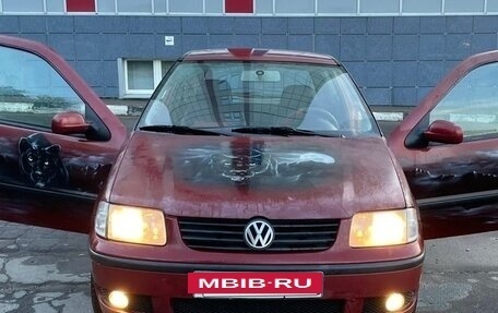 Volkswagen Polo III рестайлинг, 2001 год, 280 000 рублей, 3 фотография