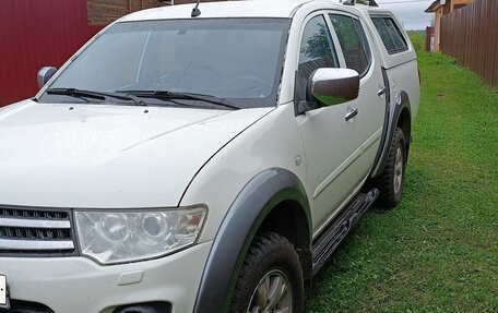 Mitsubishi L200 IV рестайлинг, 2014 год, 1 600 000 рублей, 10 фотография