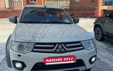 Mitsubishi L200 IV рестайлинг, 2014 год, 1 600 000 рублей, 3 фотография