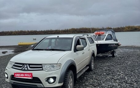 Mitsubishi L200 IV рестайлинг, 2014 год, 1 600 000 рублей, 11 фотография