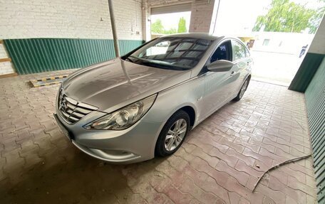 Hyundai Sonata VI, 2011 год, 1 200 000 рублей, 4 фотография