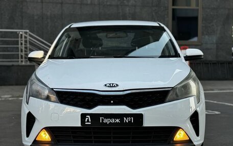 KIA Rio IV, 2021 год, 895 000 рублей, 5 фотография