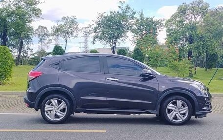 Honda Vezel, 2020 год, 1 370 000 рублей, 2 фотография
