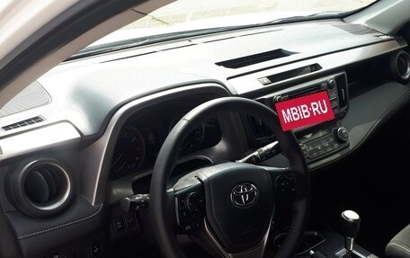 Toyota RAV4, 2016 год, 2 590 000 рублей, 8 фотография