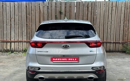 KIA Sportage IV рестайлинг, 2020 год, 2 395 000 рублей, 7 фотография