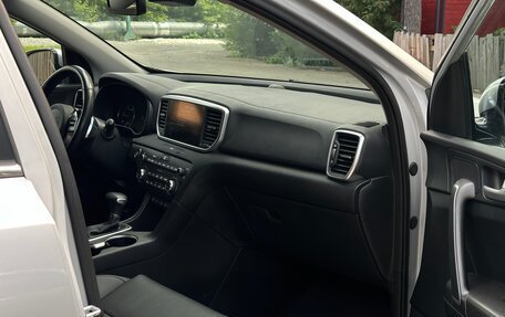KIA Sportage IV рестайлинг, 2020 год, 2 395 000 рублей, 26 фотография