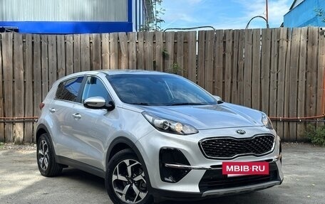 KIA Sportage IV рестайлинг, 2020 год, 2 395 000 рублей, 14 фотография