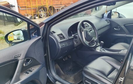 Toyota Avensis III рестайлинг, 2009 год, 1 299 999 рублей, 2 фотография
