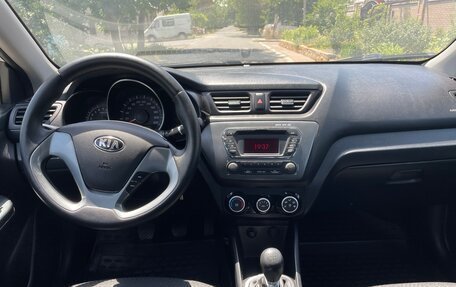 KIA Rio III рестайлинг, 2017 год, 699 000 рублей, 2 фотография