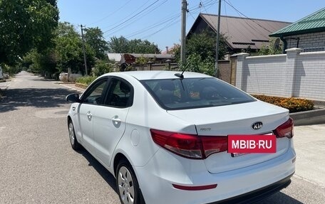 KIA Rio III рестайлинг, 2017 год, 699 000 рублей, 3 фотография
