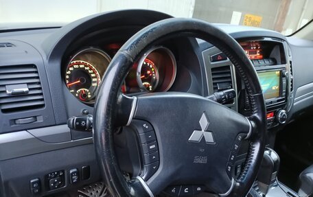 Mitsubishi Pajero IV, 2014 год, 2 400 000 рублей, 30 фотография