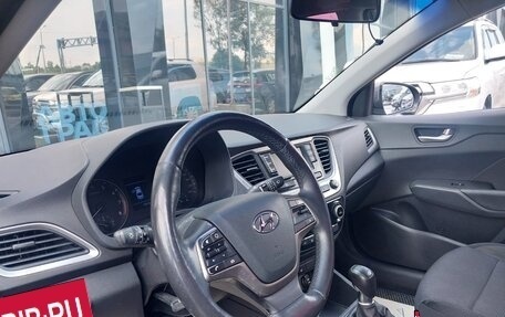 Hyundai Solaris II рестайлинг, 2017 год, 1 120 000 рублей, 11 фотография