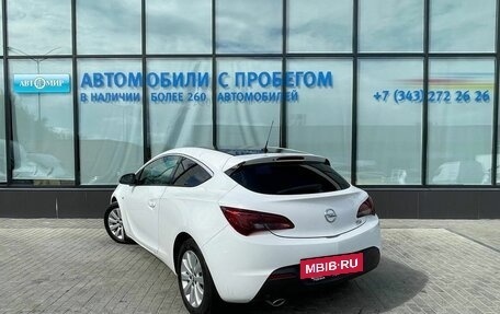 Opel Astra J, 2013 год, 790 000 рублей, 3 фотография