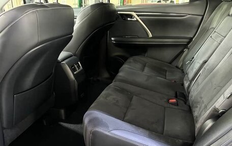 Lexus RX IV рестайлинг, 2020 год, 3 900 000 рублей, 6 фотография