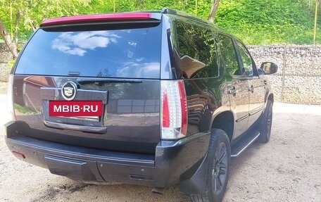 Cadillac Escalade III, 2011 год, 2 300 000 рублей, 2 фотография