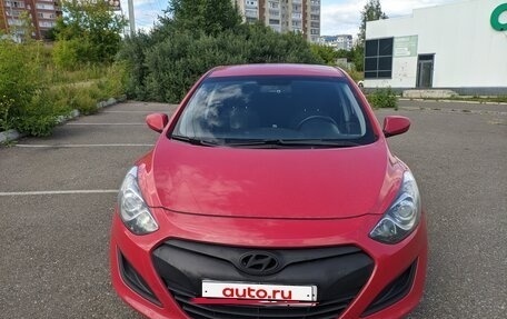 Hyundai i30 II рестайлинг, 2012 год, 890 000 рублей, 2 фотография