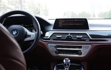 BMW 7 серия, 2021 год, 4 300 000 рублей, 18 фотография