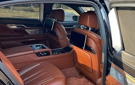 BMW 7 серия, 2021 год, 4 300 000 рублей, 17 фотография