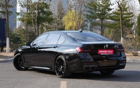 BMW 7 серия, 2021 год, 4 300 000 рублей, 9 фотография
