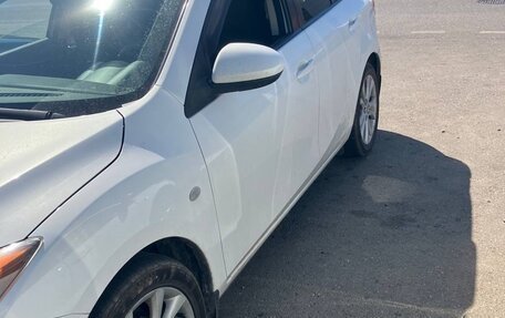 Mazda 3, 2011 год, 700 000 рублей, 2 фотография